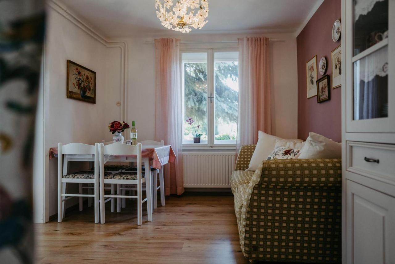 Das Kleine Haus Fertőszéleskút Kültér fotó